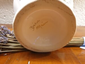 Vase pique-fleurs aux lavandes – Image 4