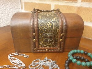 Boîte à bijoux cuir et bois – Image 3