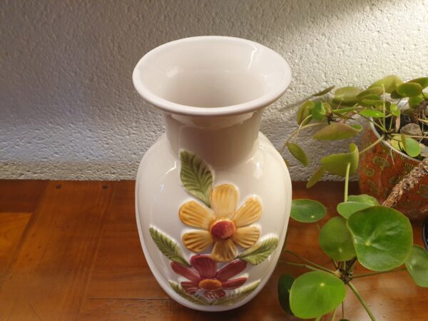 Vase floral ancien en céramique – Image 3